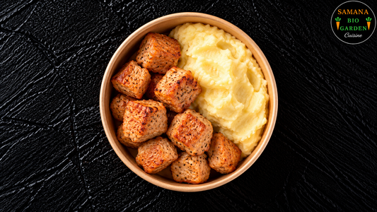 Chicken Nuggets with Mashed Potatoes (10 pcs)